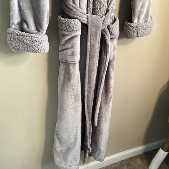 Natori Lux  Long Line Robe XS - Picture 4 of 8